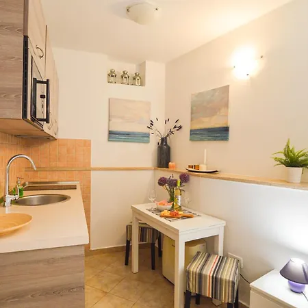 Ferienwohnung Malvazija 1 And 2 Rovinj Exterior foto