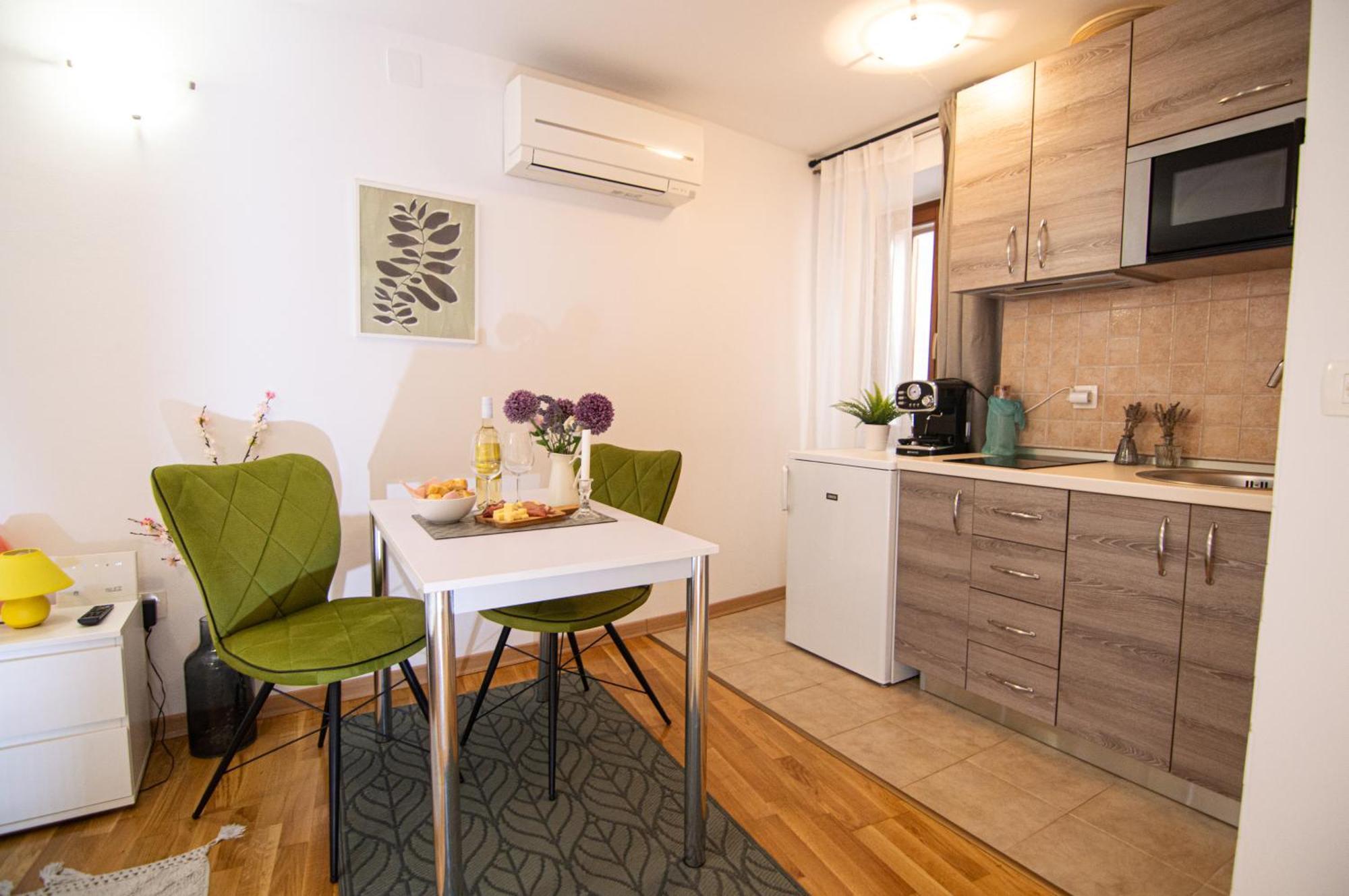 Malvazija 1 And 2 Apartment *